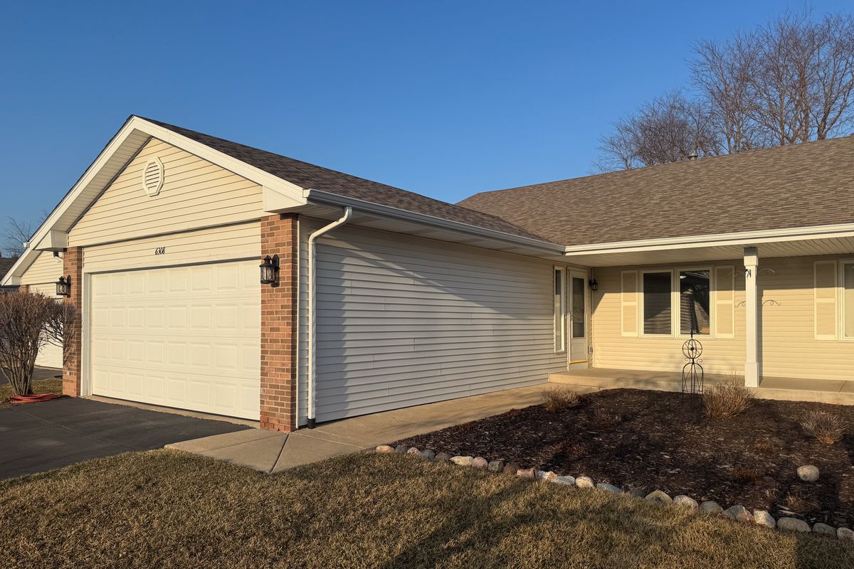 6308 Oak Crest Lane, Loves Park, IL 61111