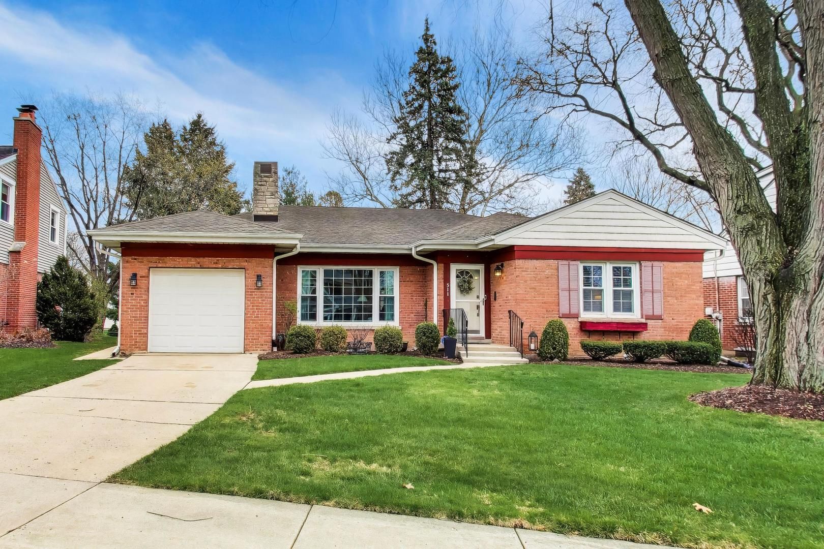 511 S Hi Lusi Avenue — Mount Prospect, IL 60056