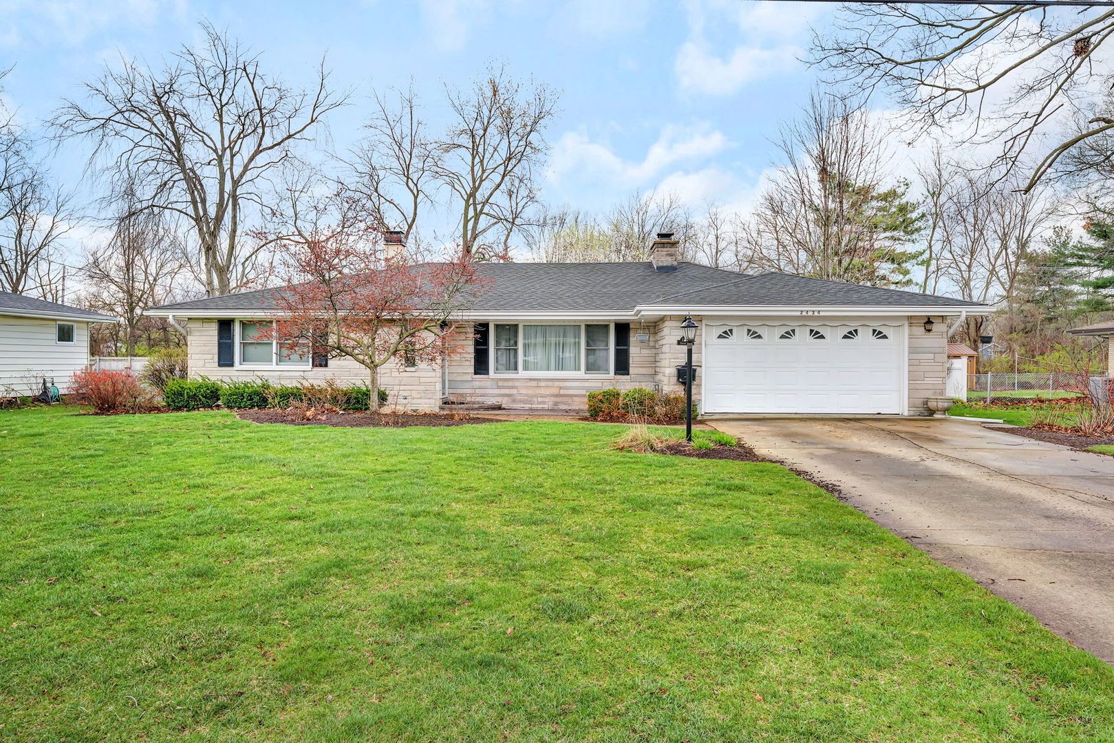 2434 Erskine Road — Joliet, IL 60433