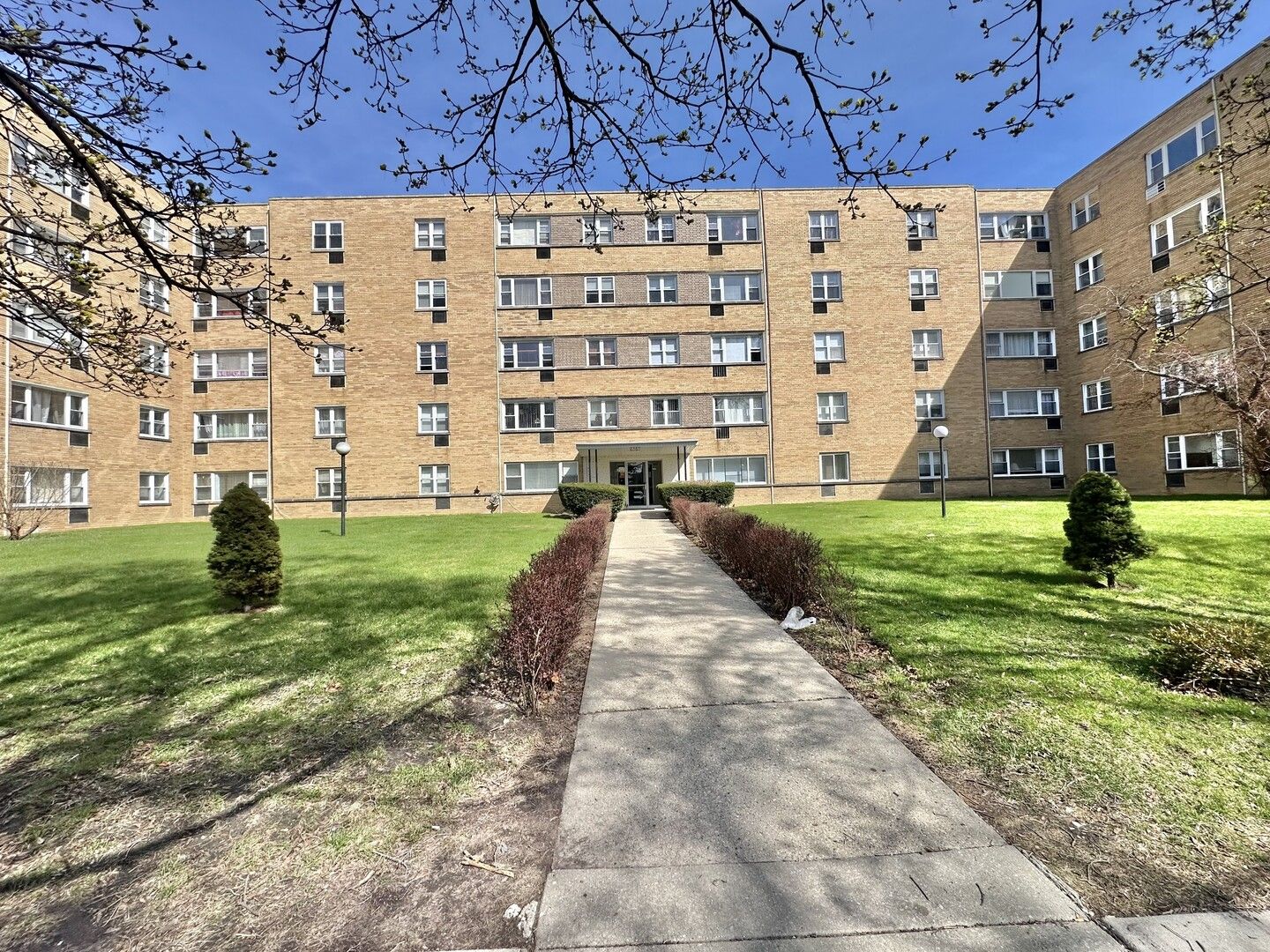 6161 N HOYNE Avenue #514 — Chicago, IL 60659
