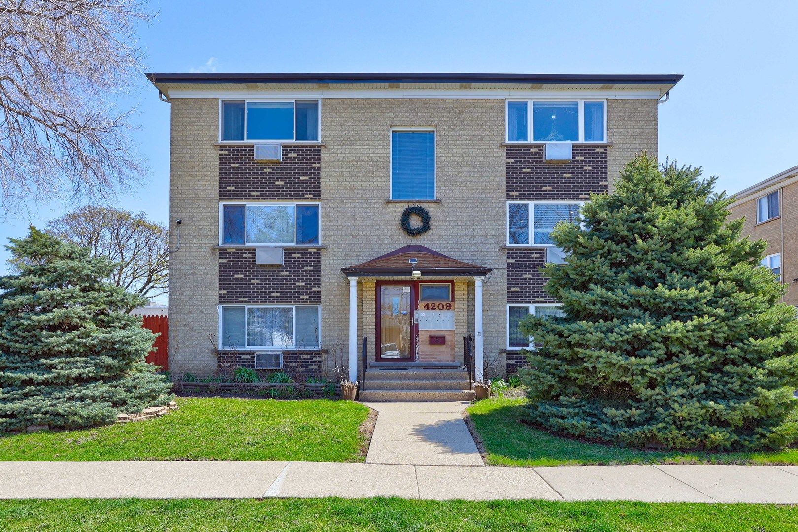 4209 Kolze Avenue #2S — Schiller Park, IL 60176