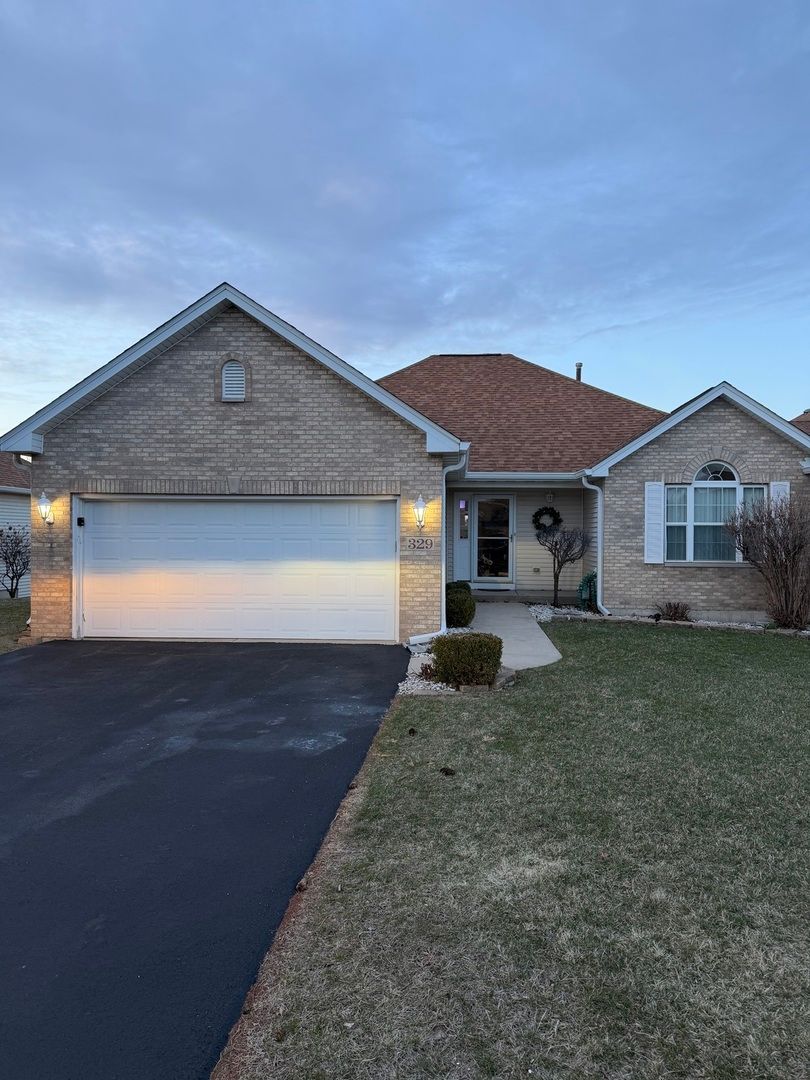 329 Garden Circle — Yorkville, IL 60560