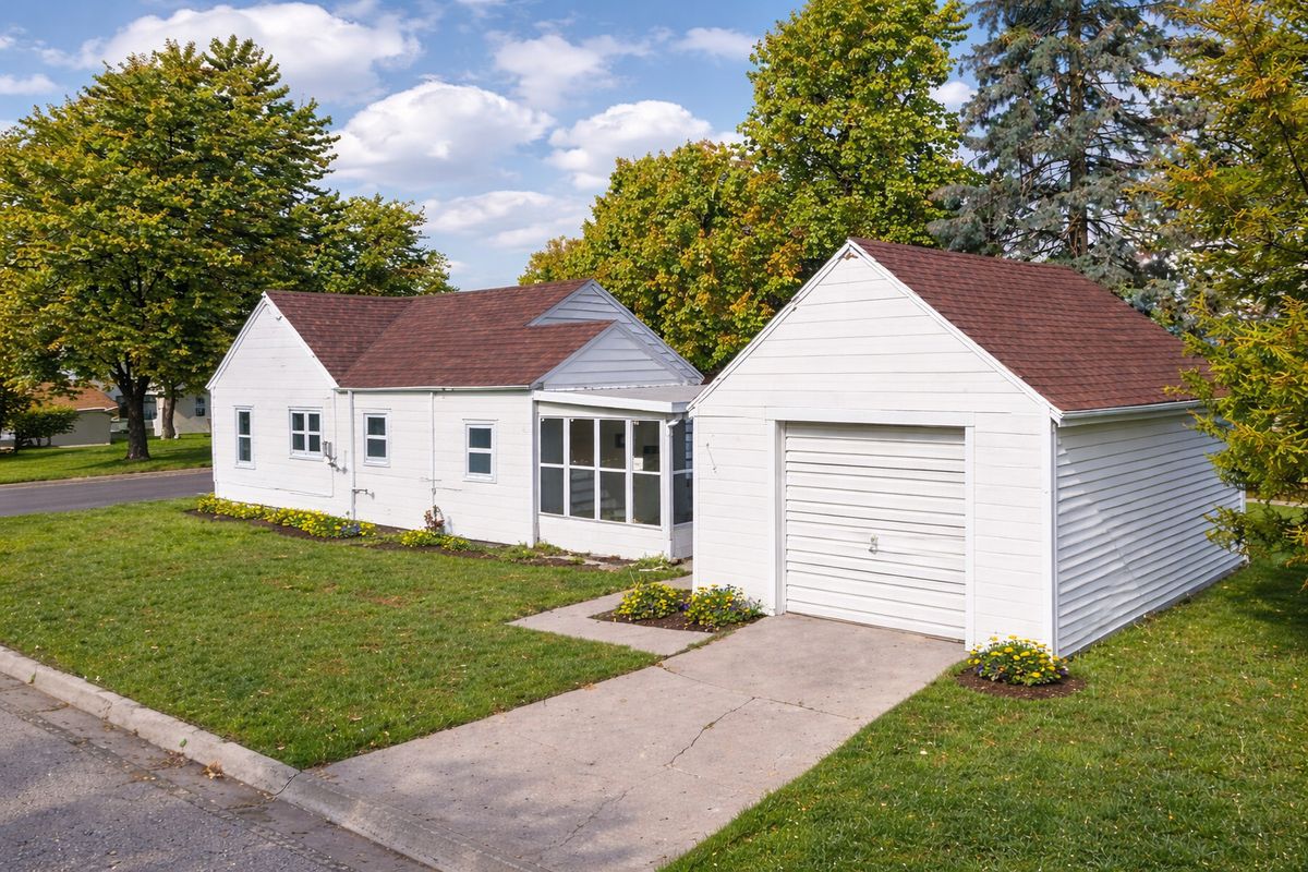 912 16th Street, Sterling, IL 61081