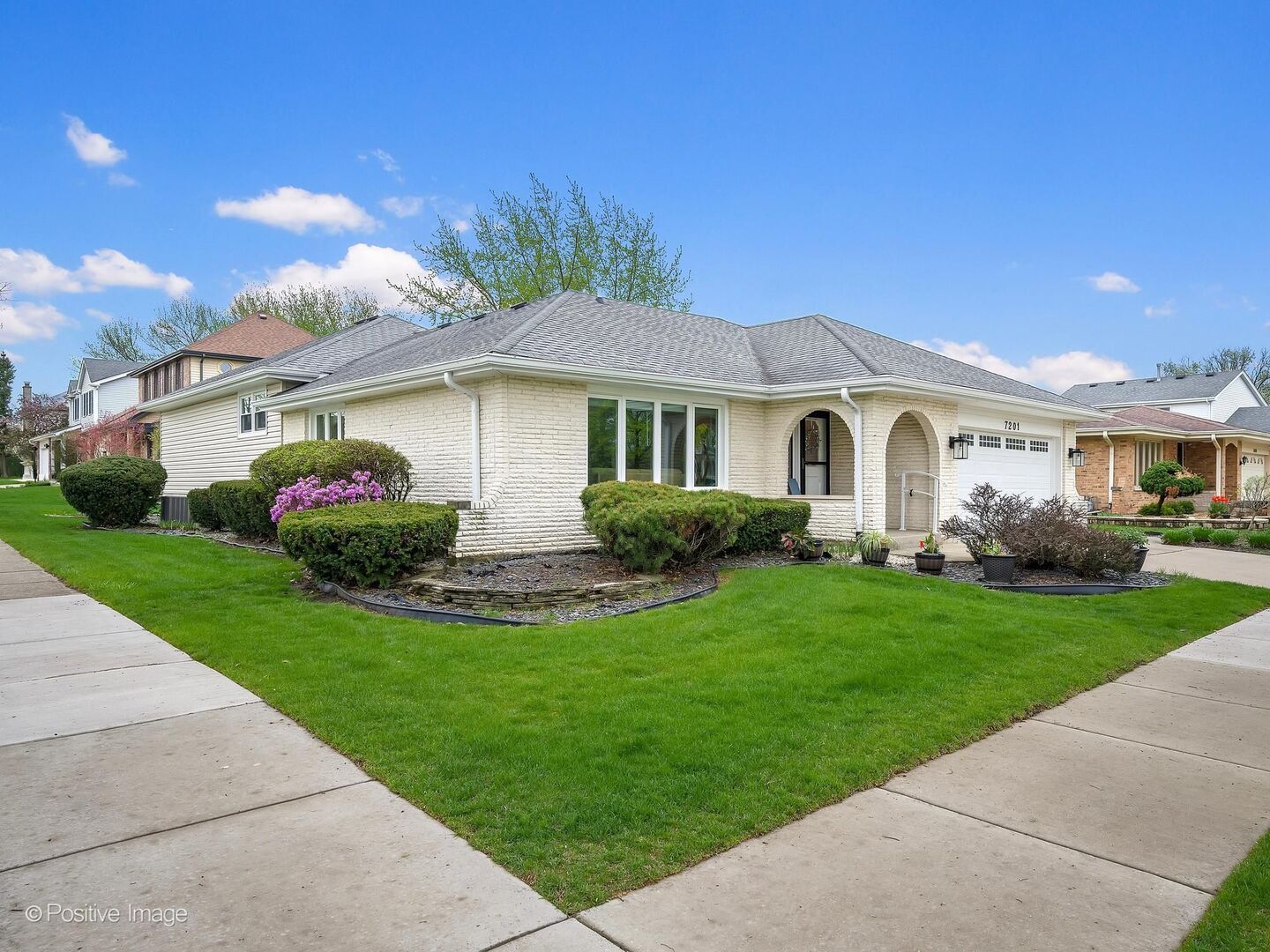 7201 Powell Street — Downers Grove, IL 60516