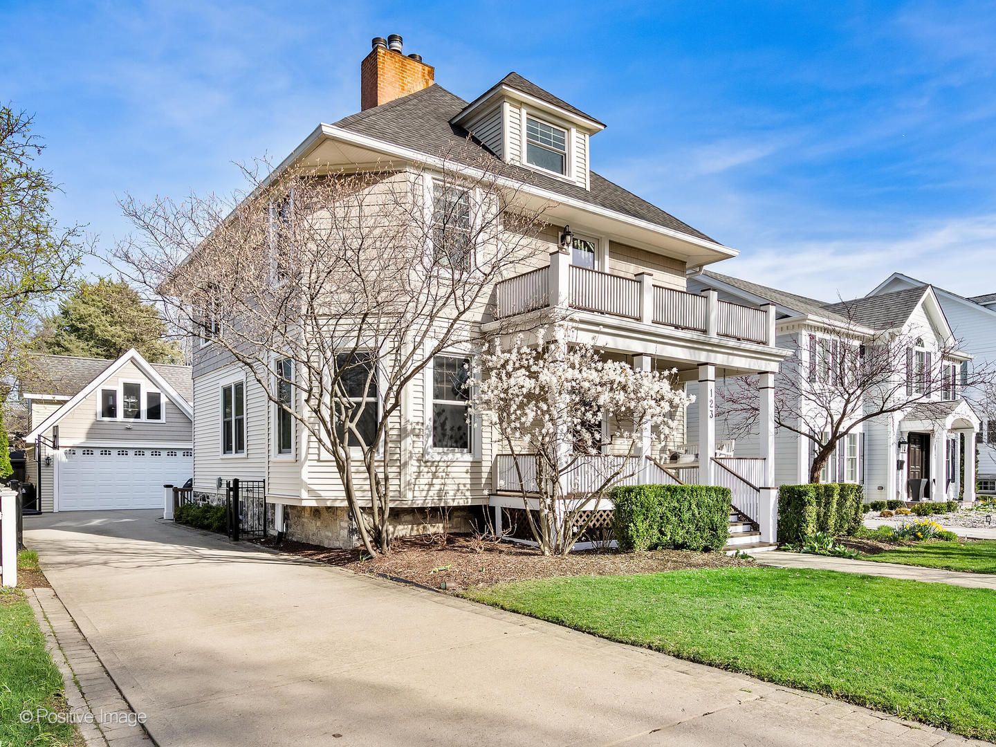 123 S Kensington Avenue — La Grange, IL 60525