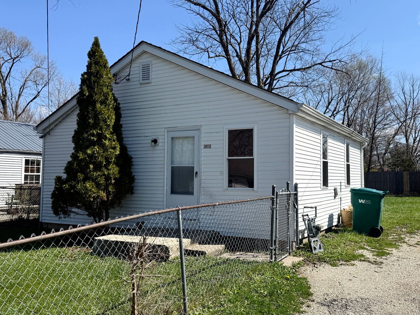 1504 S Ottawa Street — Joliet, IL 60436