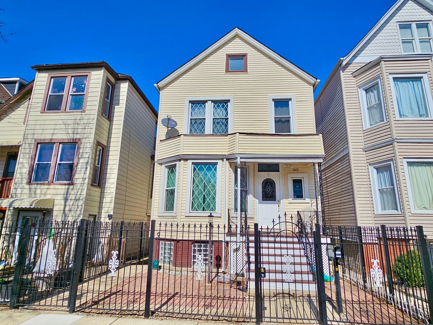 3412 W mclean Avenue — Chicago, IL 60647