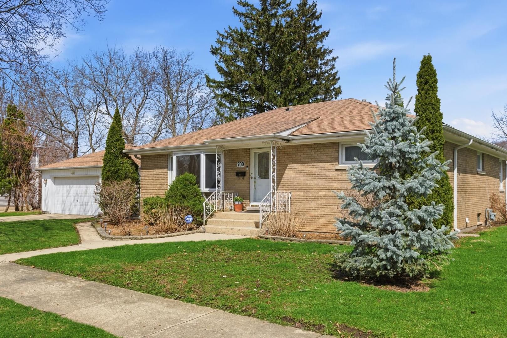 700 Ford Avenue — Elgin, IL 60120