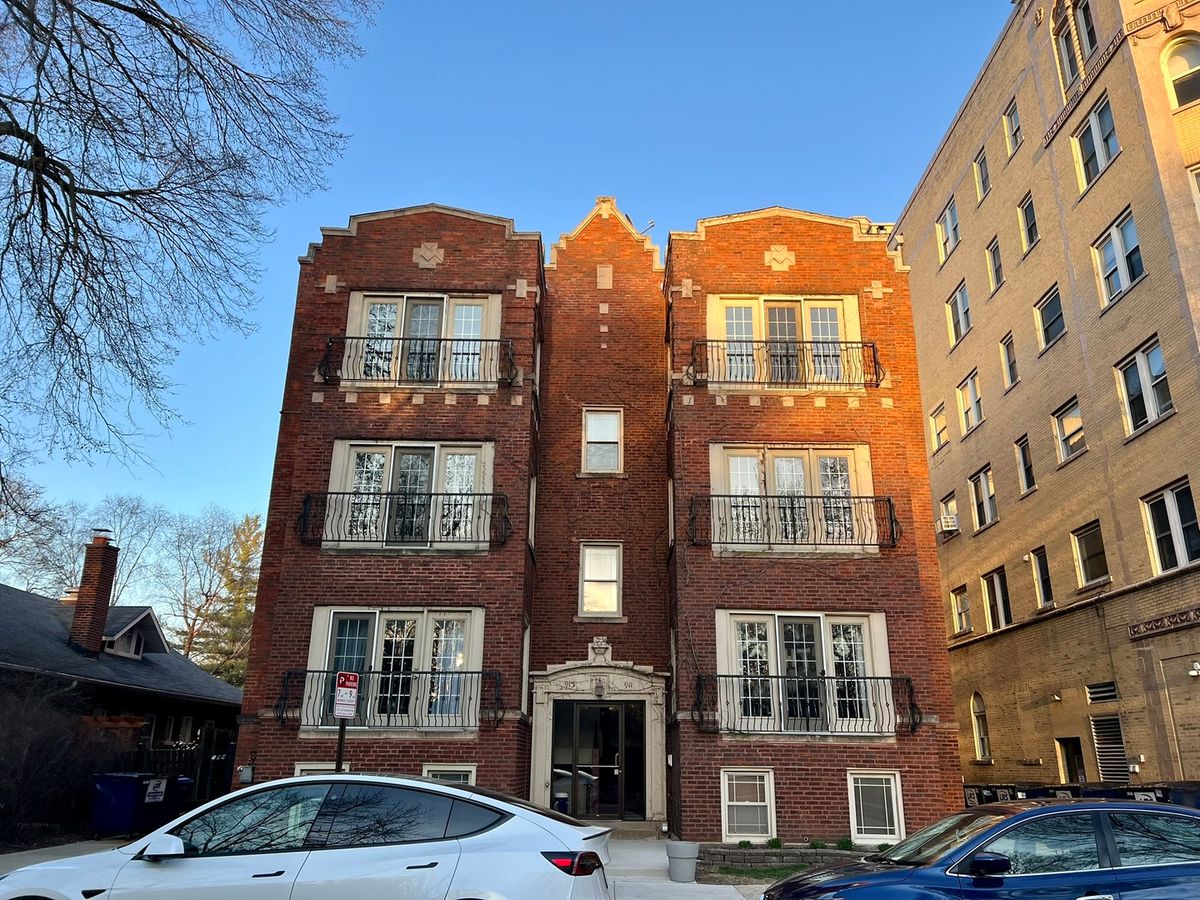 911 Maple Avenue, Evanston, IL 60202