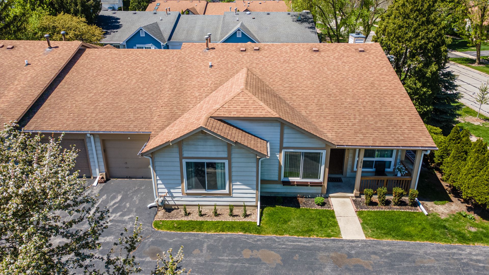 1816 Appaloosa Drive — Naperville, IL 60565