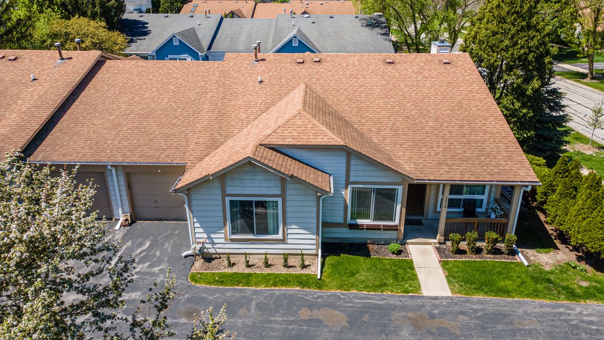 1816 Appaloosa Drive, Naperville, IL 60565