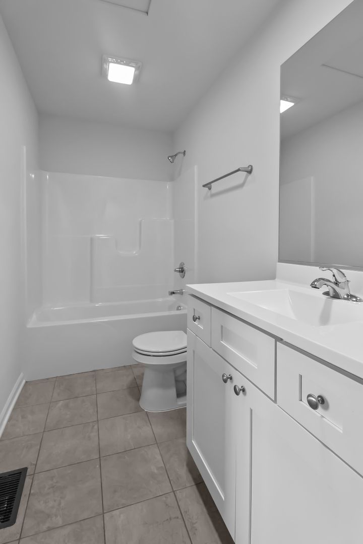 3031 W 82ND Place #B, Merrillville, IN 46410