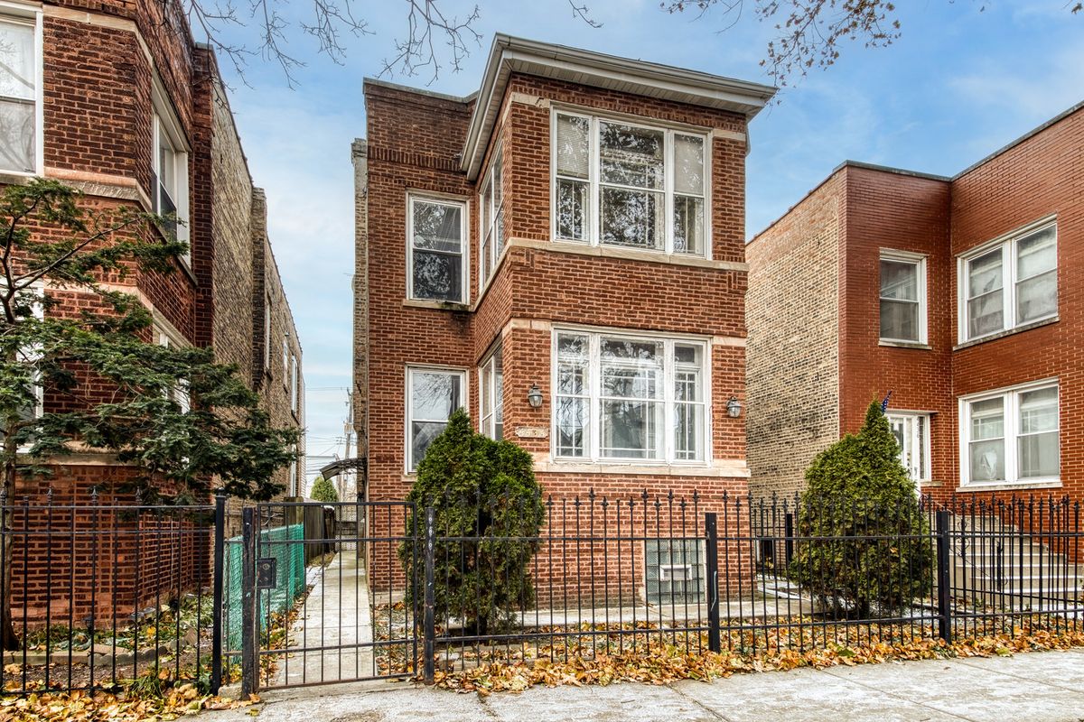4434 Drake Avenue, Chicago, IL 60625