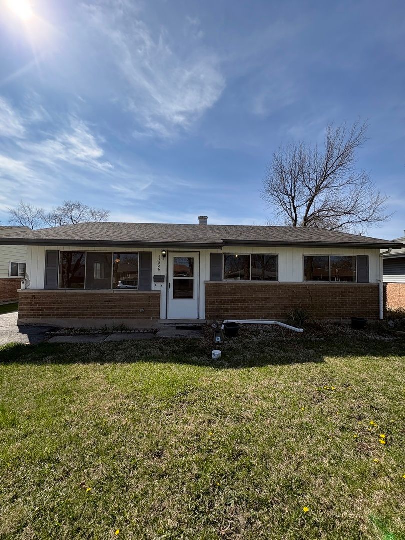 17226 Community Street — Lansing, IL 60438