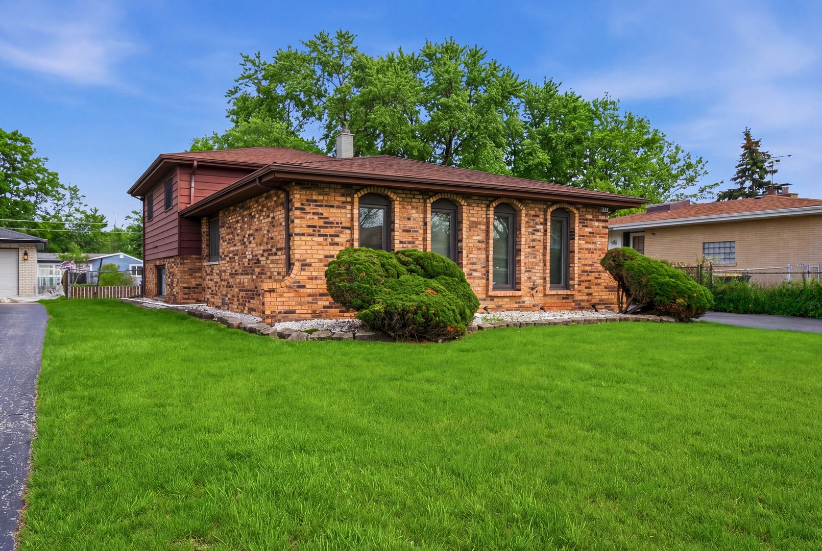 17243 Bernadine Street — Lansing, IL 60438