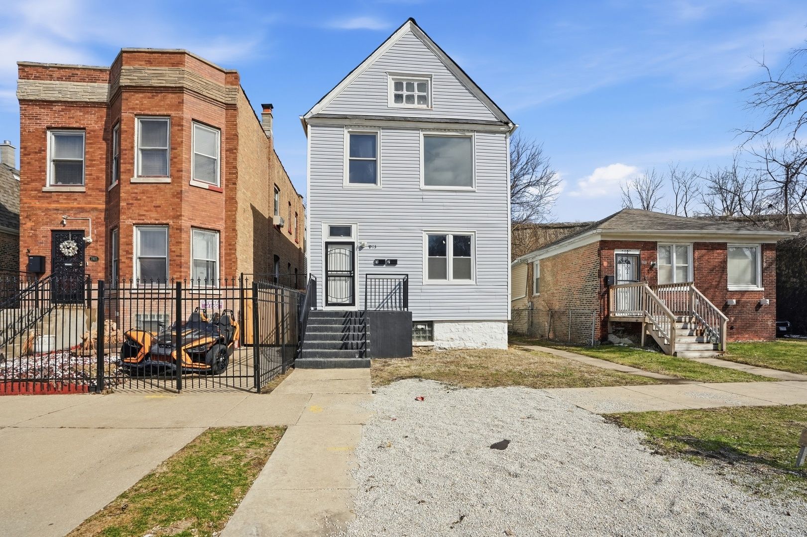 7923 S Lowe Avenue — Chicago, IL 60620
