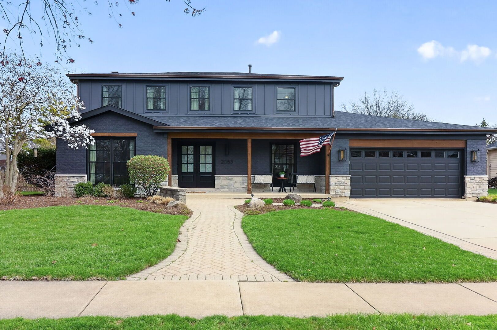 2053 Somerset Lane — Wheaton, IL 60189