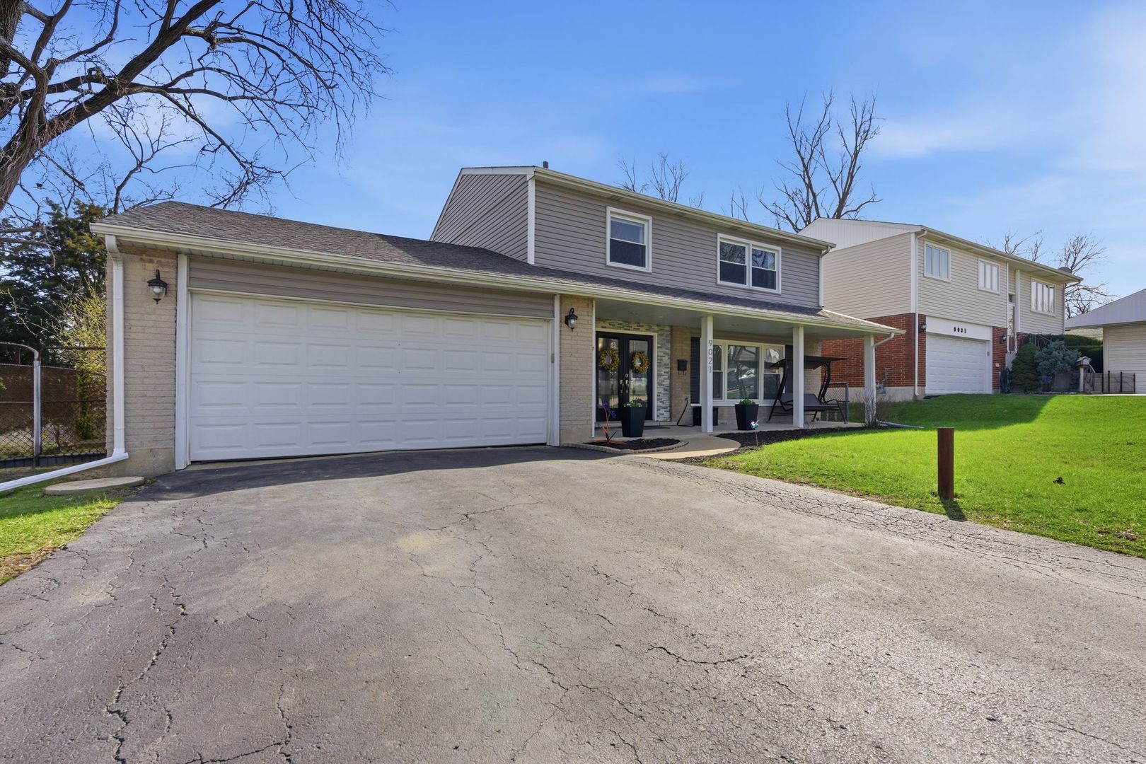 9021 Primrose Lane — Hickory Hills, IL 60457