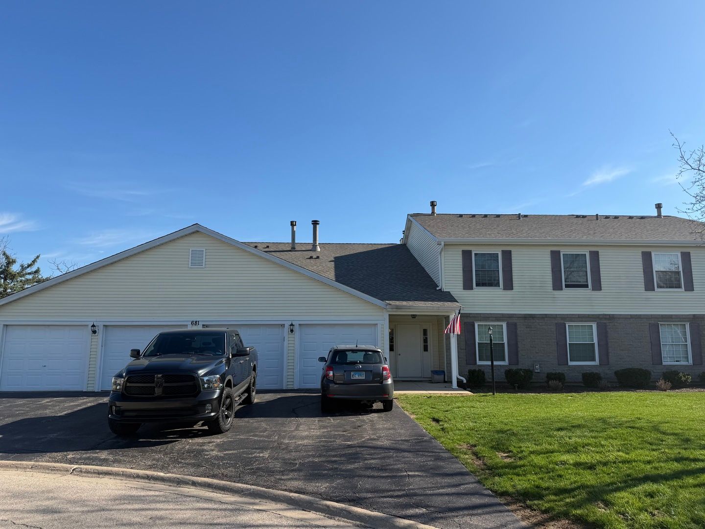 681 Thorntree Court #A1 — Bartlett, IL 60103