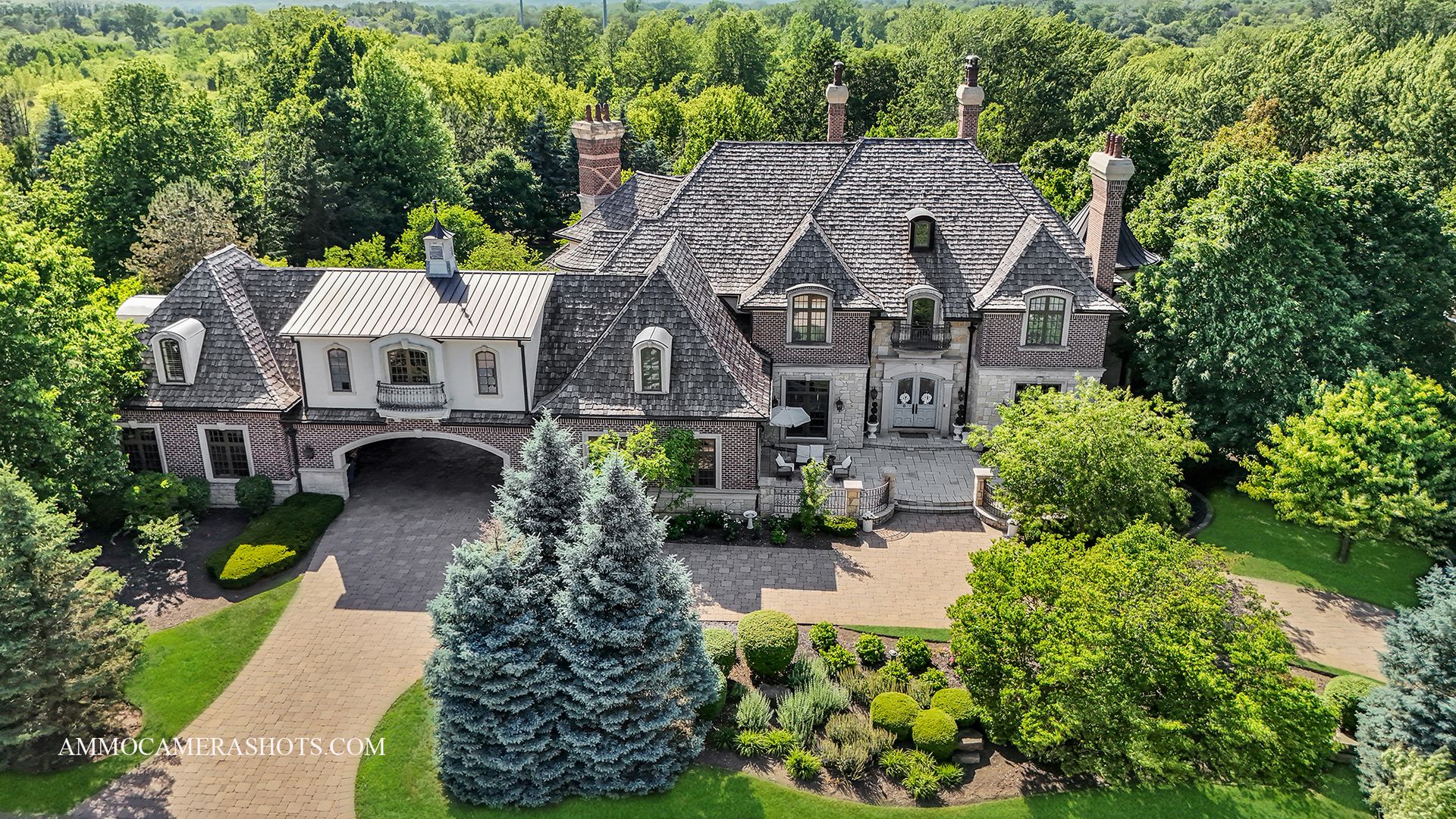 8 Brooke Lane — South Barrington, IL 60010