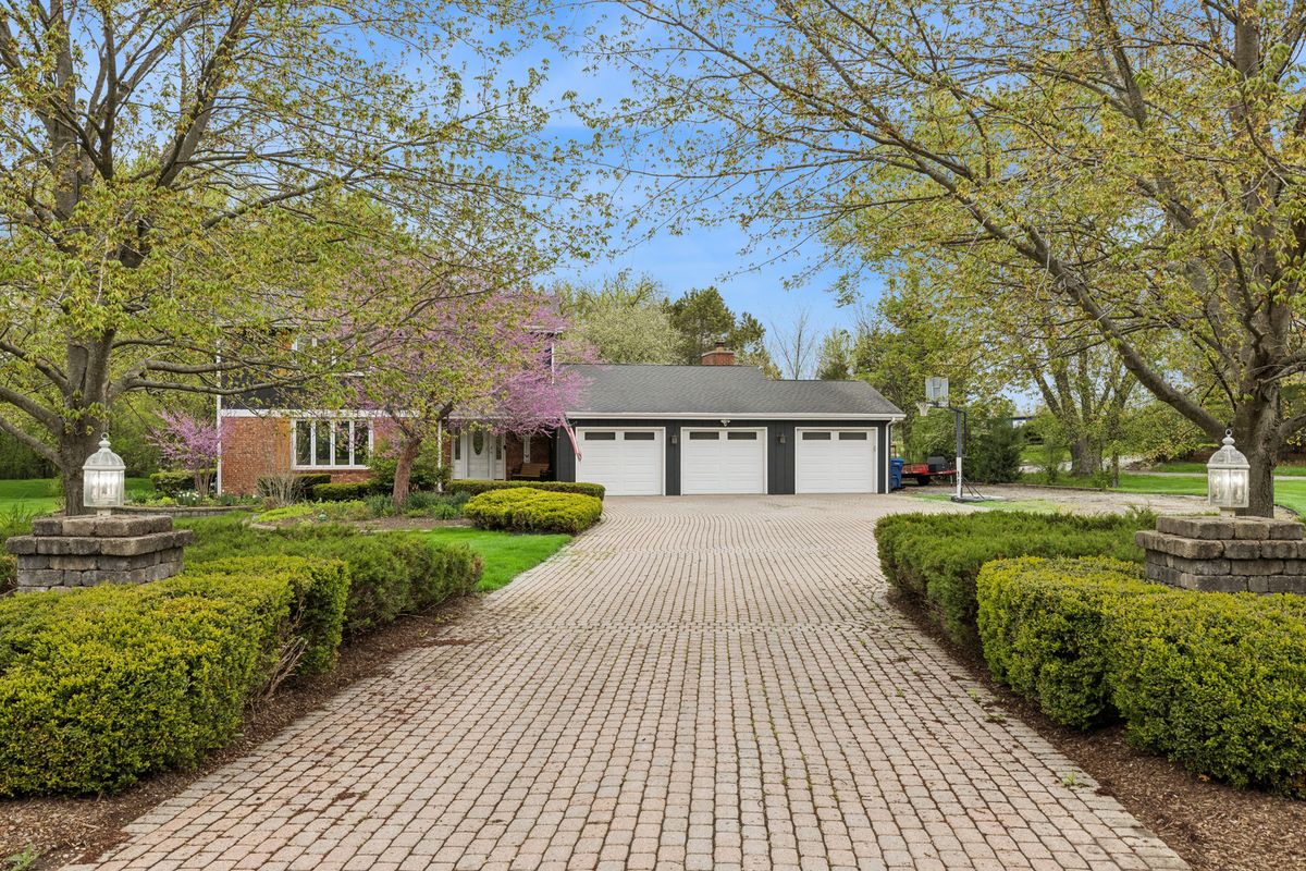 24422 Blackcherry Lane, Ingleside, IL 60041