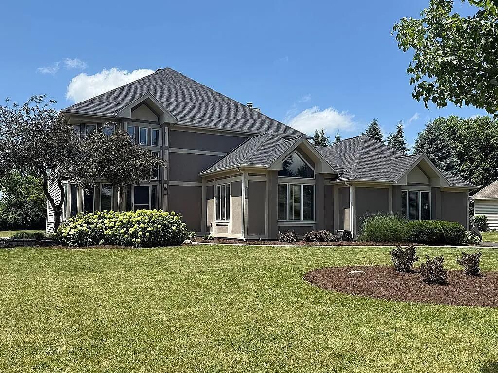 6N274 Ridgewood Lane, St. Charles, IL 60175