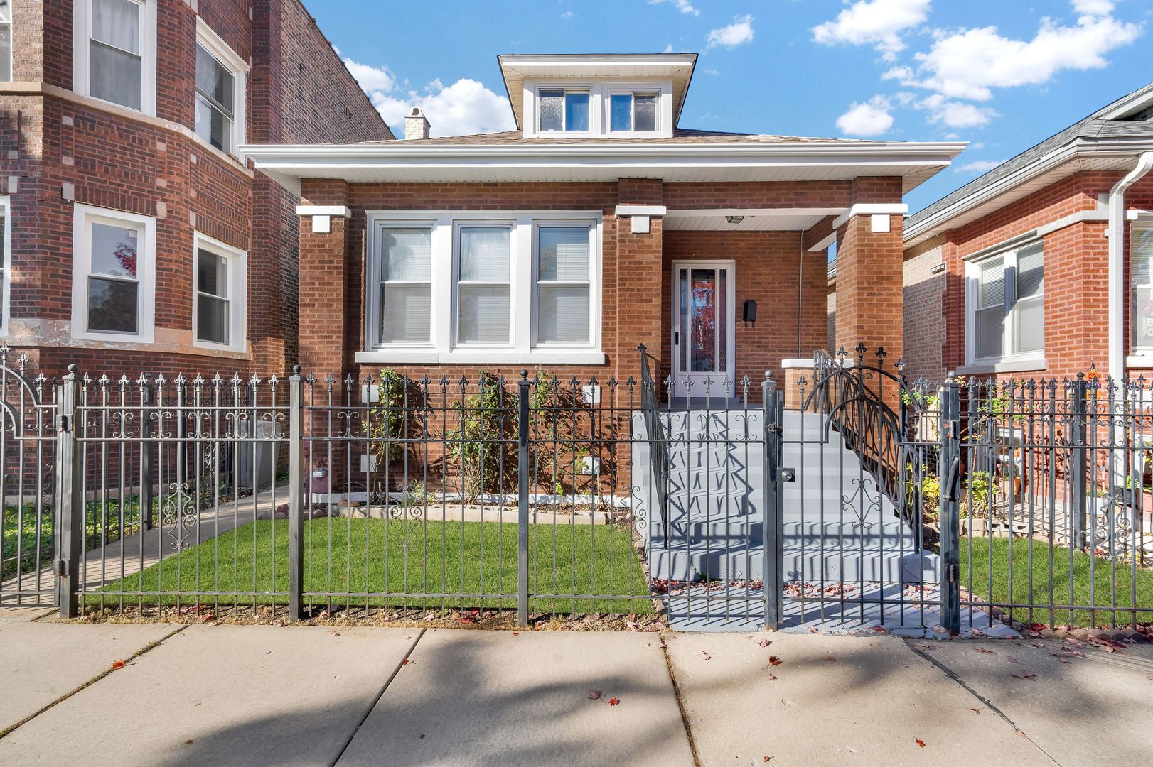 6112 S Mozart Street — Chicago, IL 60629