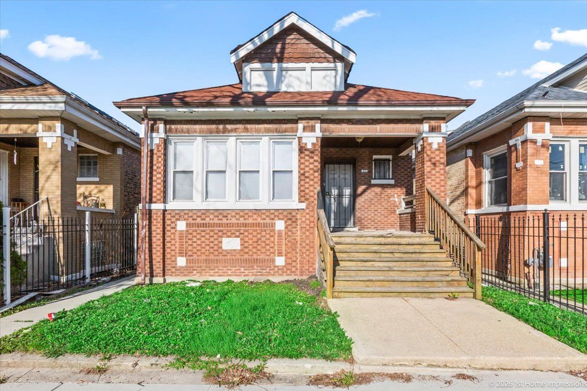 6318 S Fairfield Avenue — Chicago, IL 60629