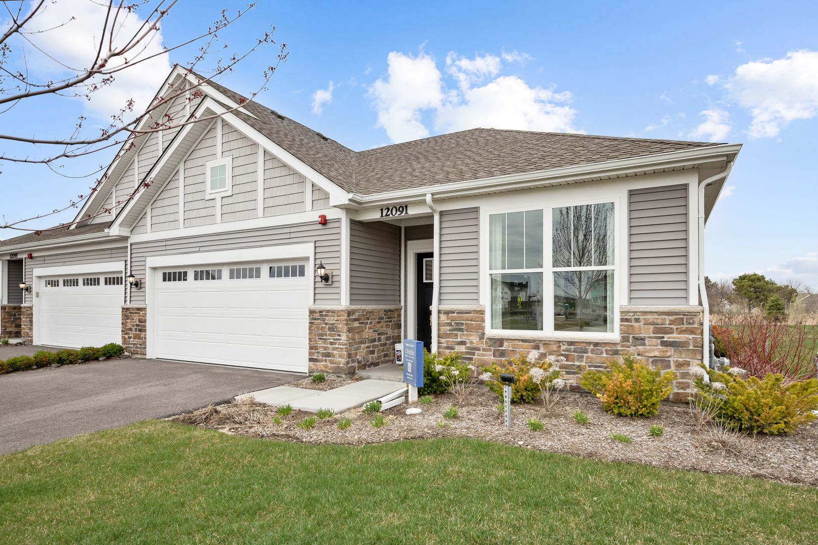 12091 Chandra Circle — Huntley, IL 60142