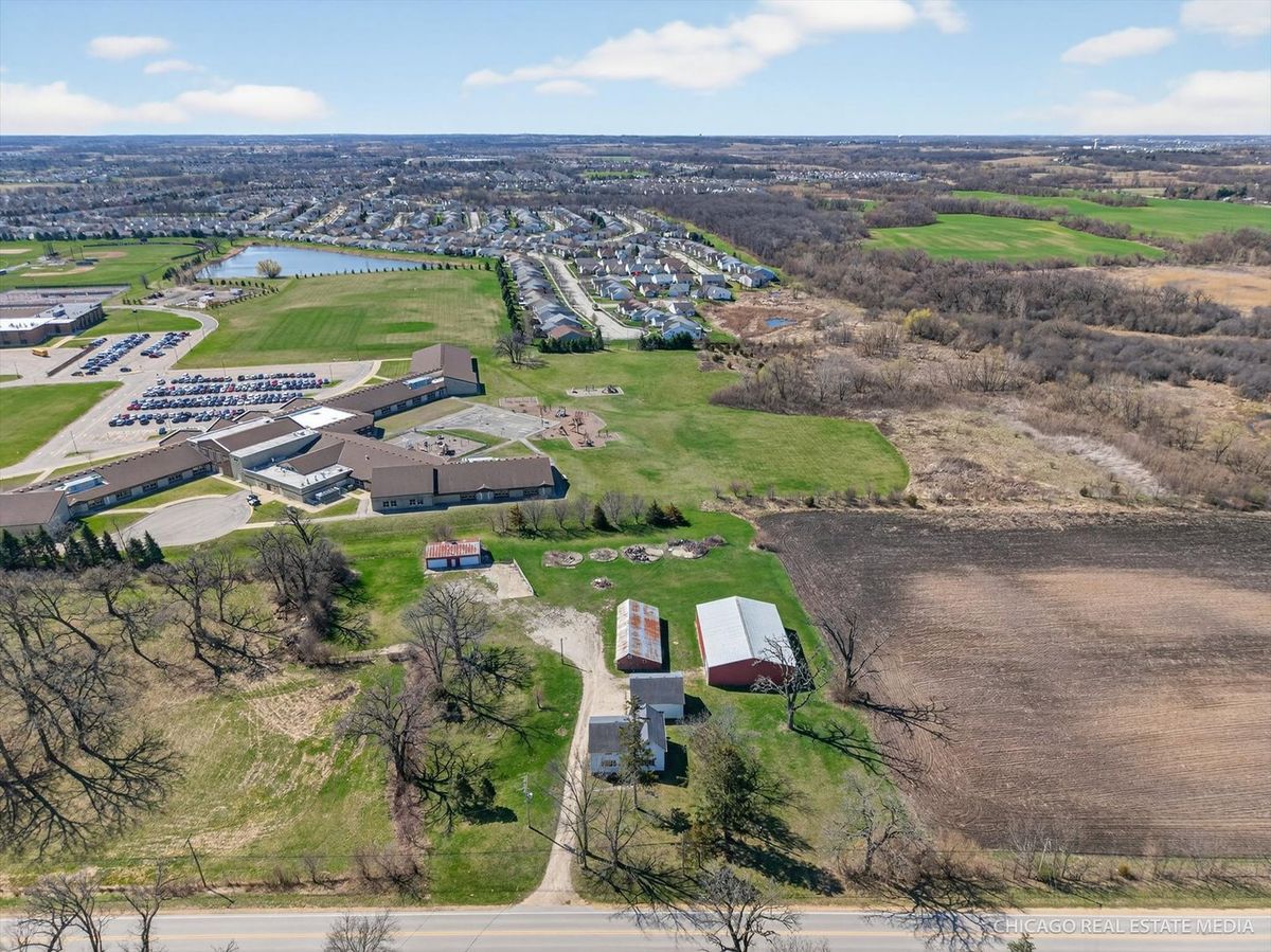 13921 Harmony Road, Huntley, IL 60142