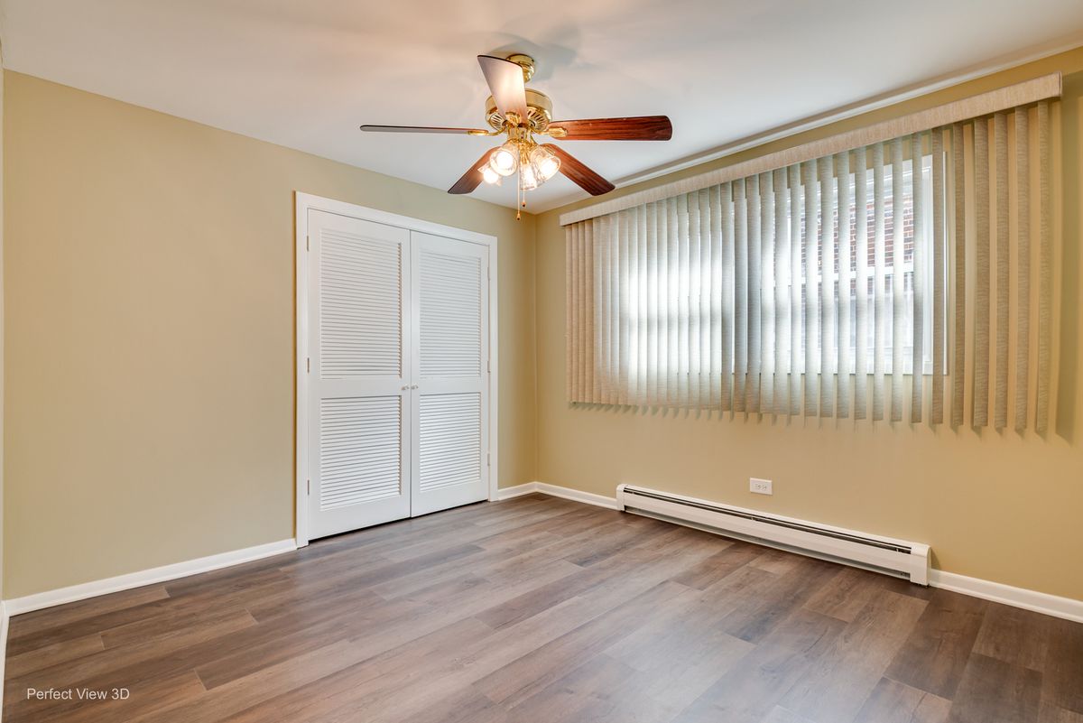 10114 Devon Court, Rosemont, IL 60018