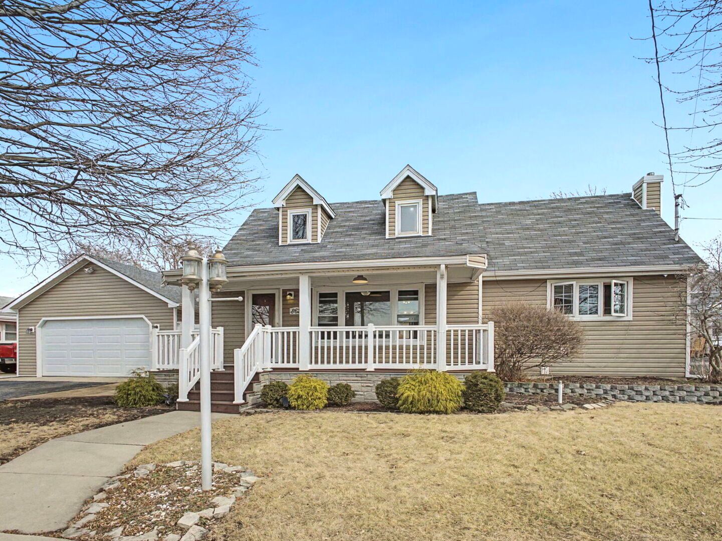 8621 Natchez Avenue — Burbank, IL 60459