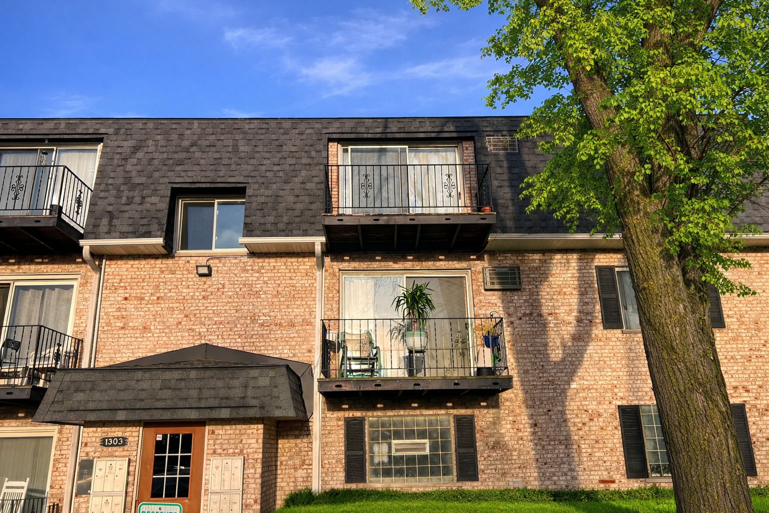1303 N Baldwin Court #B3 — Palatine, IL 60074