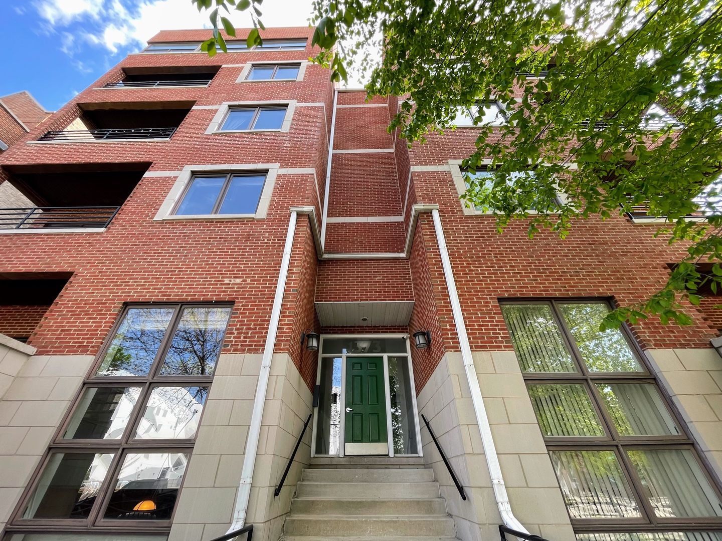 1373 W HUBBARD Street #1W — Chicago, IL 60642