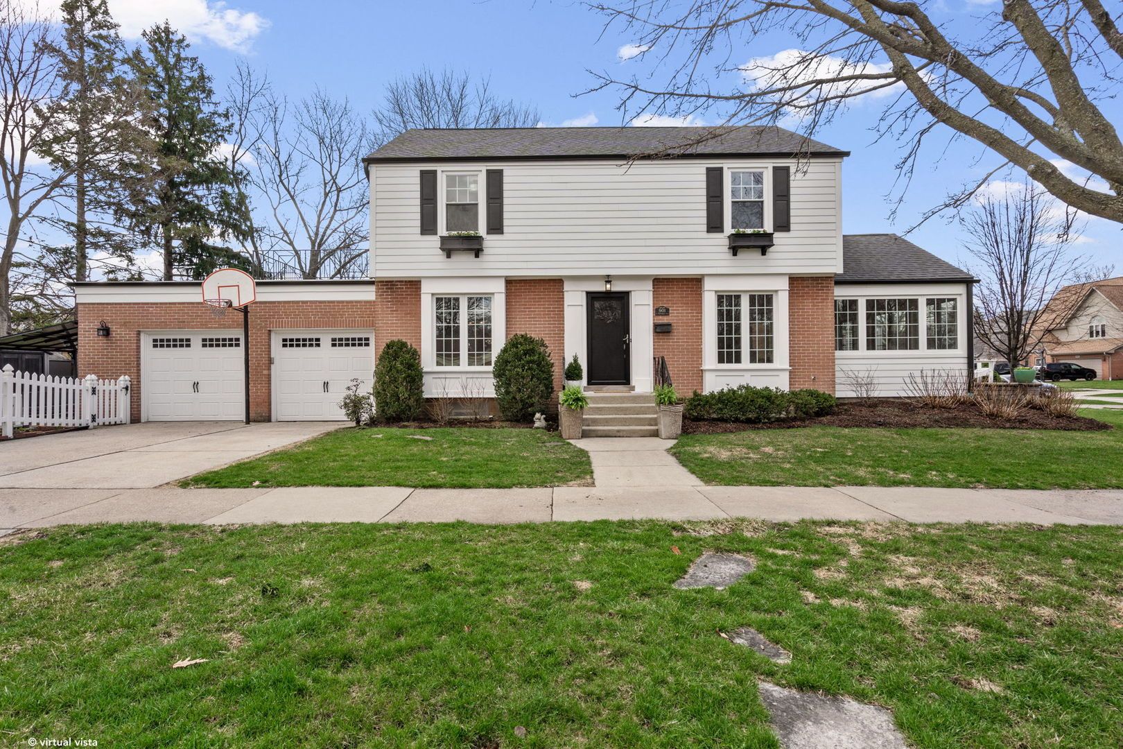 901 S Seminary Avenue — Park Ridge, IL 60068