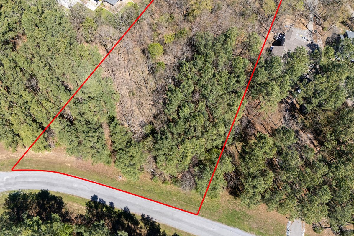 25 Stony Point, Goreville, IL 62939