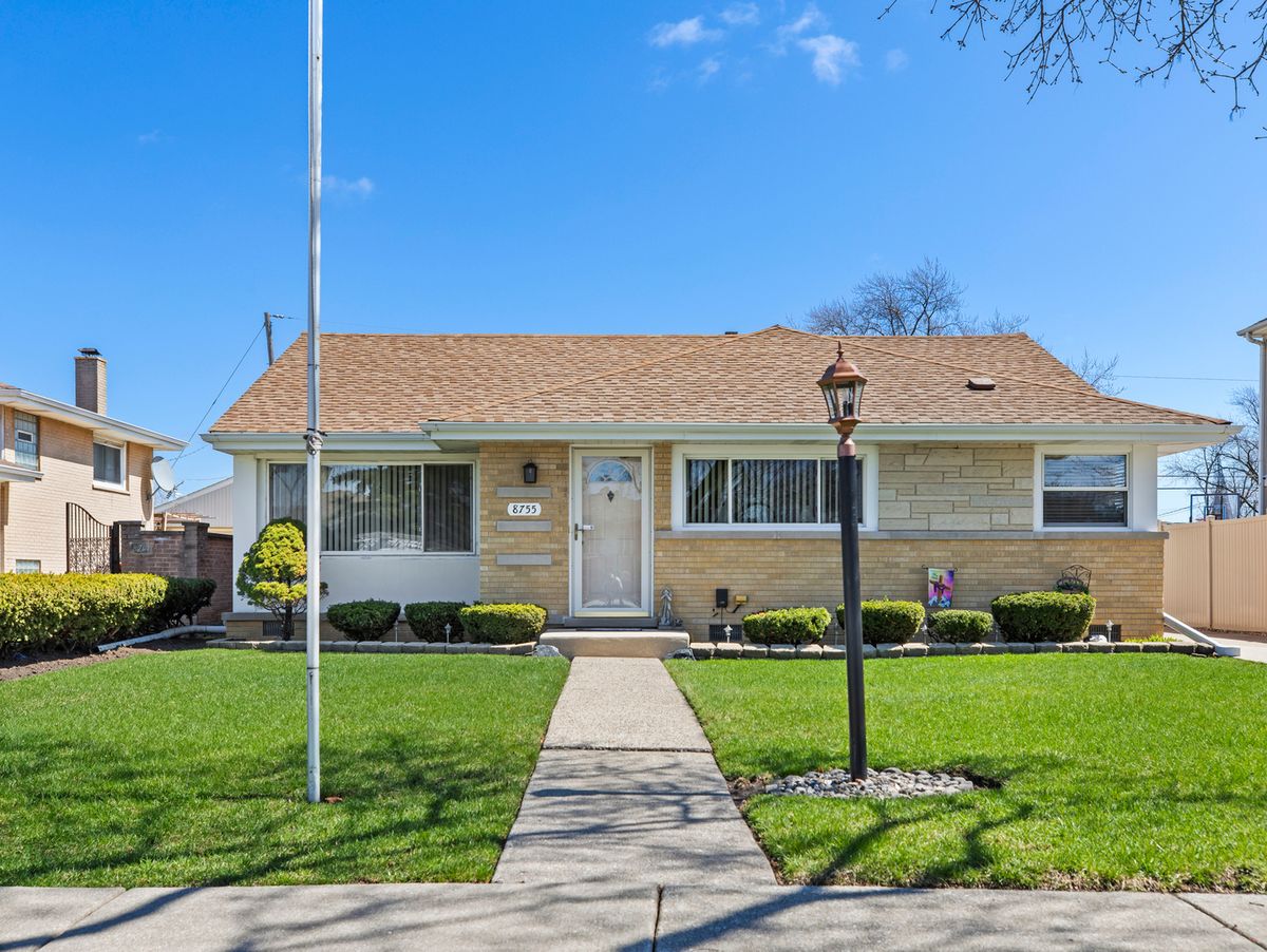 8755 Oleander Avenue, Niles, IL 60714