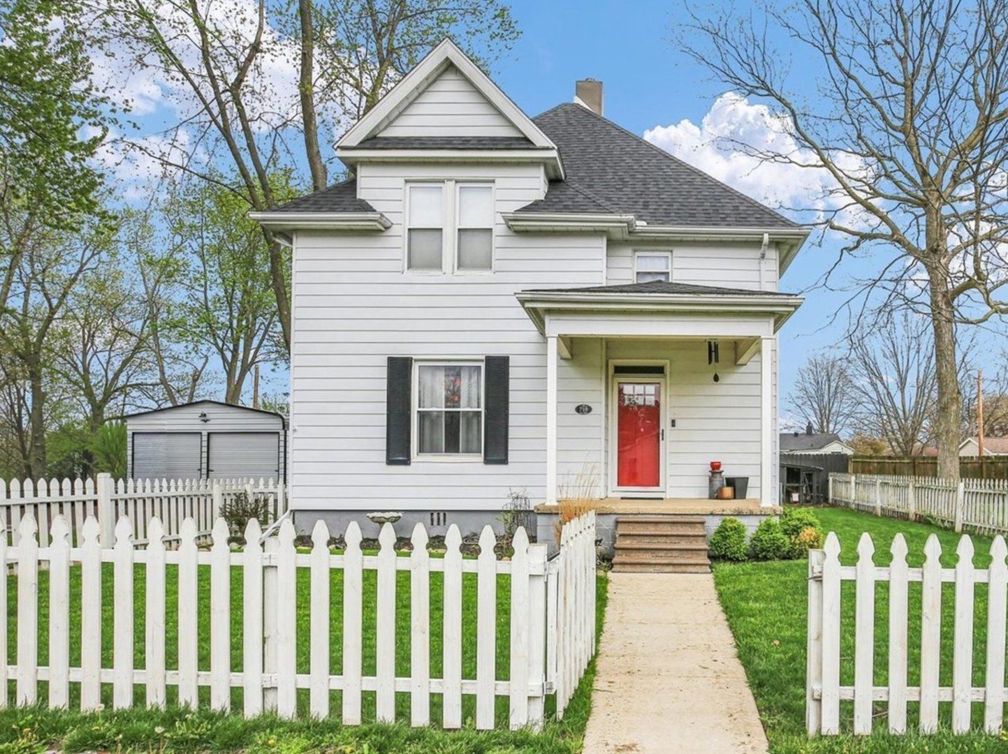 719 E Allen Street — Farmer City, IL 61842