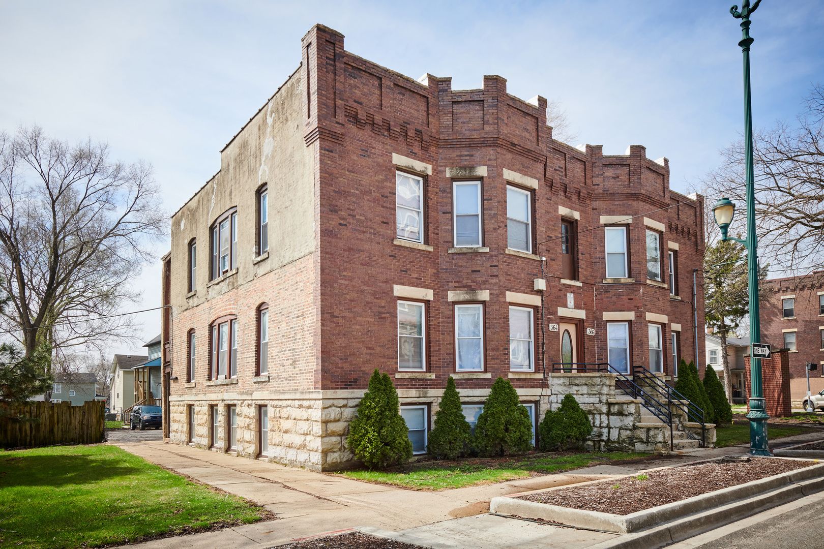 364-366 Western Avenue — Joliet, IL 60433