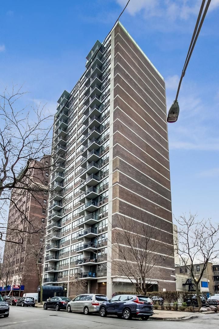 2740 N Pine Grove Avenue #8C — Chicago, IL 60614