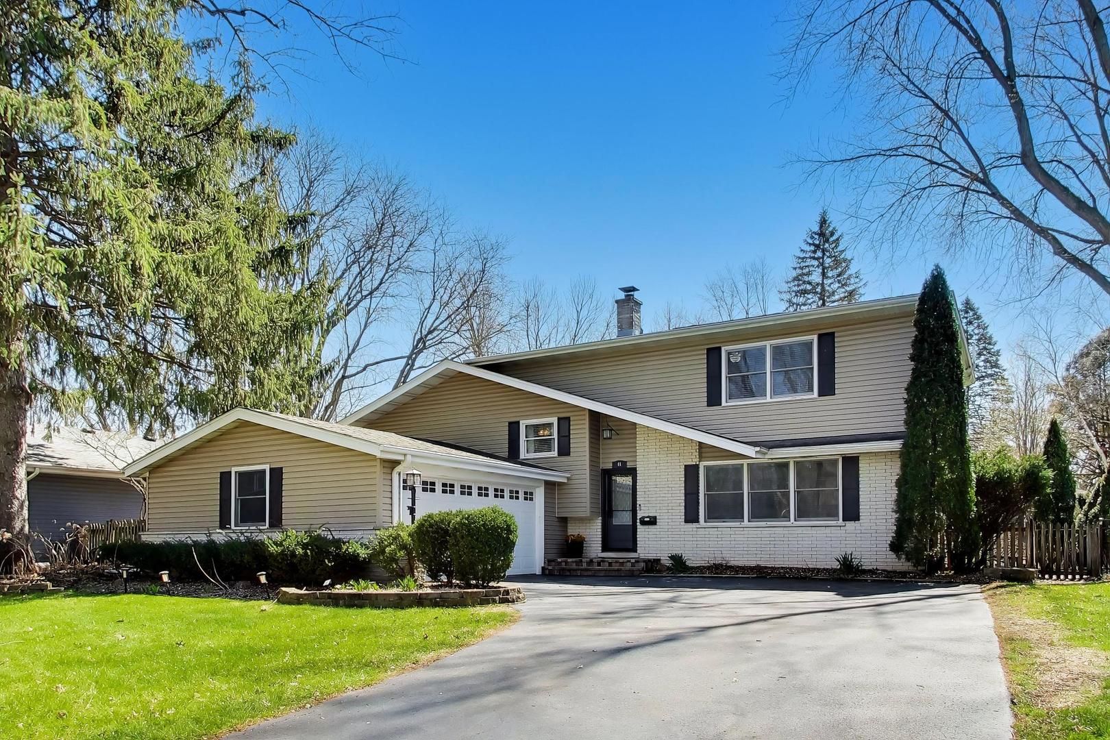 44 Swift Lane — Naperville, IL 60565