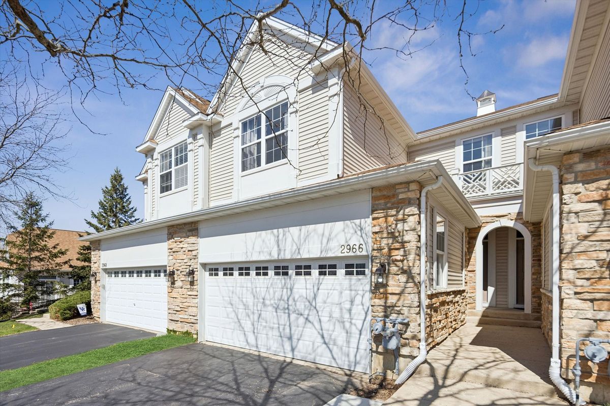 2966 TALAGA Drive, Algonquin, IL 60102