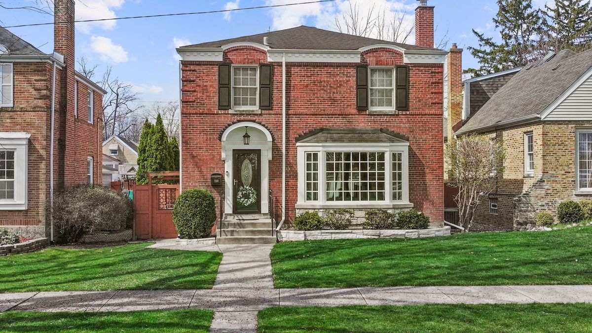 7110 Odell Avenue, Chicago, IL 60631