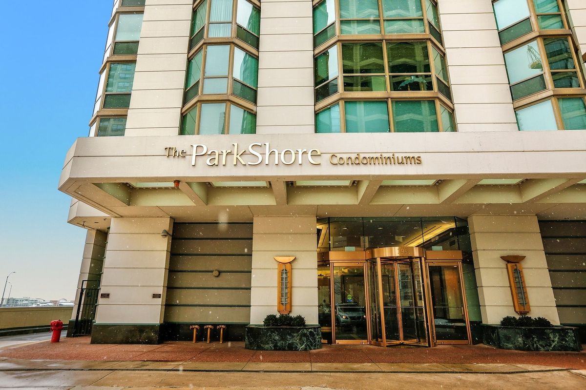 195 Harbor Drive, Chicago, IL 60601