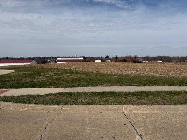 Lot 3 E Carlisle Street — Maquoketa, IA 52060