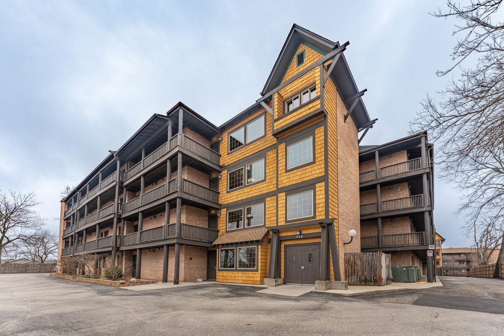 450 N Main Street #S407A — Wauconda, IL 60084