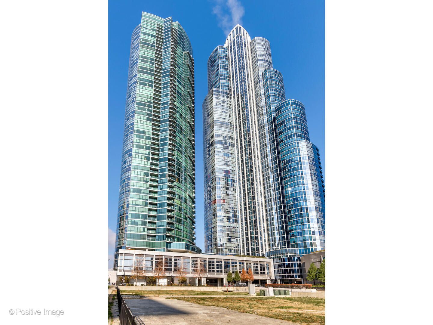 1201 S Prairie Avenue #3702 — Chicago, IL 60605