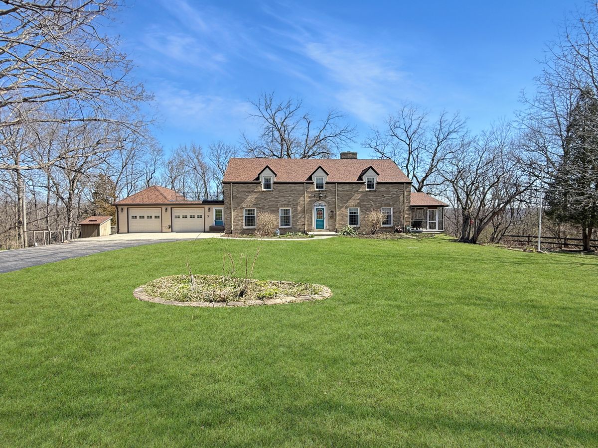 897 Tomahawk Drive, Oregon, IL 61061