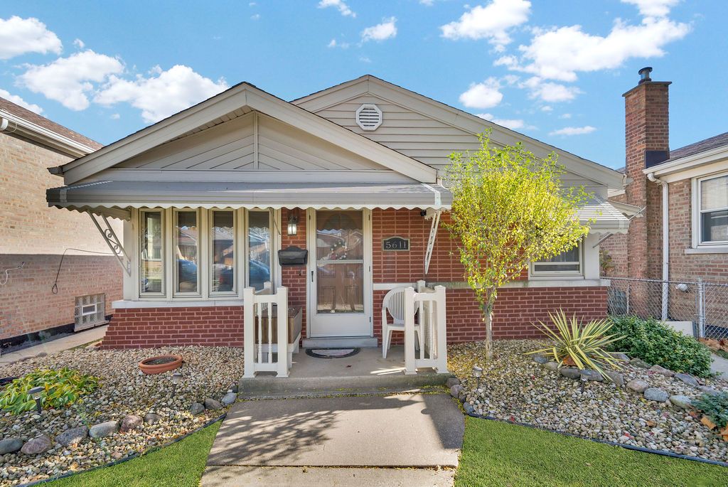 5611 S Monitor Avenue — Chicago, IL 60638