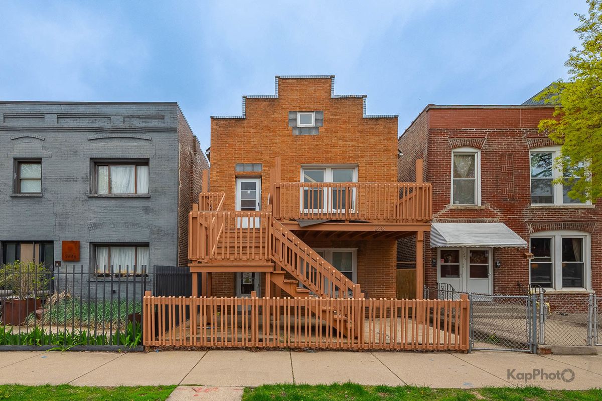 2642 Superior Street, Chicago, IL 60612